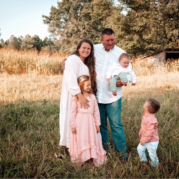 Meet your Posher, Morgan - Picture 2 of 5